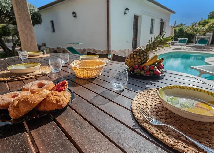 Sardinia Family - Donatella With Private Pool *